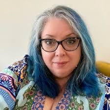 Tracy Munson's Instagram, Twitter & Facebook