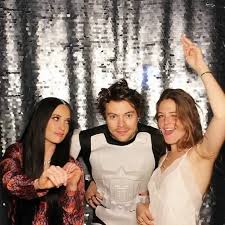 Pin By Haley Wood On Harry Edward Styles Harry Styles Photos Harry Styles Pictures Harry Styles