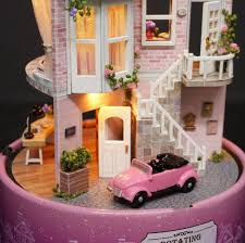 Bebek Evi Diy Muzik Kutusu Minyatur Dollhouse Modeli Toz Kapagi Ahsap Mobilyalari Bebekler Evleri Oyunca Diy Dollhouse Birthday Gifts For Kids Dolls House Shop
