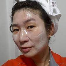 顔のラインがすっきりしていて 表情が豊かな女性って魅力的ですよね そもそも顔がむくんだりする原因って何だろう どんなマッサージが顔に良いのか 自分の顔 の事なのに分からない事は多いものです 自分の顔を分析して 顔マッサージで素敵な雰囲気を手に入れよう