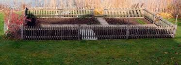 Beeteinfassung Rahmen Fur Das Gartenbeet Gartenliege Garten Diy Gartenbau