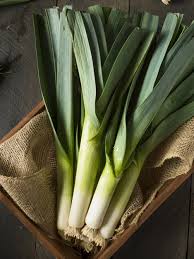 Daun bawang dapat disimpan di kulkas, dibekukan, atau dikalengkan untuk disimpan. Cara Menyimpan Daun Bawang Agar Tahan Lebih Lama Lifestyle Fimela Com