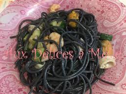 Découvrez toutes nos recettes fruits de mer proposées par nos chefs, ainsi que les techniques une recette où la saveur des fruits de mer (crevettes, moules, coques) sublime les spaghetti au blé risotto aux fruits de mer. Recettes De Spaghetti Et Fruits De Mer