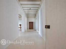 4452 N Bay Rd Miami Beach Fl 33140 Zillow Miami Houses Miami Beach House Beach House Decor