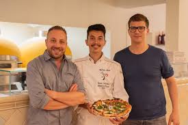 jetzt ist die pizzeria an der frankenstrasse offen und will mit einem weltmeister auftrumpfen
