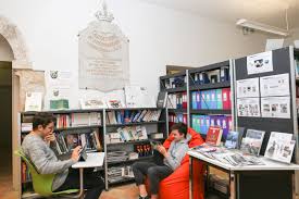 1/ aller pécher une lettre type sur internet en tapant « lettre de motivation. Informations Administratives Lycee Des Metiers Celony De La Communication Du Commerce Et Des Services A La Personne