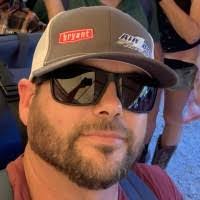 Robert Magoon's Instagram, Twitter & Facebook