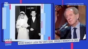 Il cantante memo remigi ha ricordato la sua storia d'amore con la conduttrice barbara d'urso, scoppiata alla fine degli anni '70 quando lui era già sposato con lucia. Memo Remigi Si Commuove Parlando Della Moglie Scomparsa Un Mese Fa Corriere Tv