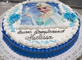 La Principessa Elsa Di Frozen E Una Gustosissima Torta Cosa Puo Chiedere Di Piu Una Bimb Torte Di Compleanno Per Bambini Torte Di Compleanno Compleanno Frozen