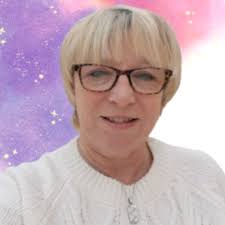 Loraine Marshall 🎤🎧 🇪🇦 (@mindset_money_success)