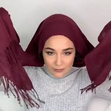 Bayanlar Arasinda Kullanabileceginiz Bir Model Instagram Hijapstyle Instagood Hijaps Salbaglama Tesettur Video Turban Tarzlari Basortusu Modasi Instagram