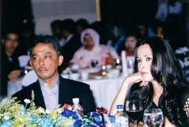 Albumkamasutra tahun 2006, aku rapopo tahun 2016. Kemanakah Perginya Julia Rais 3 Spekulasi Ini Jadi Tanda Tanya Murai My
