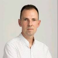 90+ "Luis Carbó" profiles