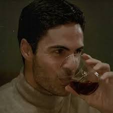 Stevie Watts (@StevieSEASONS)