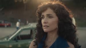 The movie, garnered rose byrne a volpi cup for the category of best actress, in addition to transitioning into hollywood with a small role of dormé in the movie star wars: Interview Rose Byrne Uber Ihre Rolle In Physical Epd Film