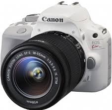 Designed to appeal those that might be tempted by the diminutive dimensions of mirrorless models but want the benefits of an optical viewfinder, measuring just 116.8 x 90.7 x 69.4mm and weighing 407g. Canon Eos Kiss X7 100d Rebel Sl1 White Announced Camera News At Cameraegg