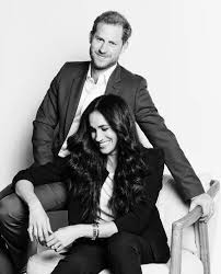 Ce dimanche 6 juin, c'est à travers un communiqué officiel que les parents du petit archie ont annoncé l'heureuse naissance de leur petite fille, vendredi 4 juin. Myra On Twitter Prince Harry And Meghan Harry And Meghan Markle Prince Harry