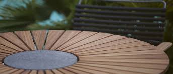 The exeter dining table has both a striking design and amazing function. Circle Dining Table Houe