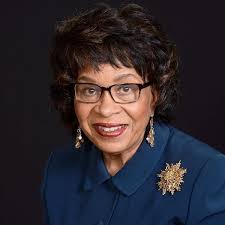 Making a Difference: Caregiving from Afar: McGlothin Davis, PhD, RN, Mary:  9798991374309: Amazon.com: Books