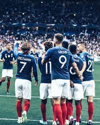 Publiée pour france télévisions et radio france, une vague de sondages ipsos passe au crible la situation à une semaine du scrutin. Equipe De France De Football On Instagram L Equipe De France Disputera Ce Soir Son 100eme Match Au Stade De France Fiersdetre Football Griezmann Sports