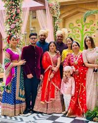 Mathurage don kusal janith perera. Kangana Ranaut Wore Jewelery Worth 45 Lakhs At Her Brother S Wedding This Lehenga Is Ready In 14 Months News Crab Dailyhunt