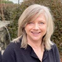 Mitzi Ward's Instagram, Twitter & Facebook