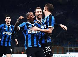 The italian came to the world as the oldest of two children born of the union between his parents who are seen here. Barella A Kjaer Complimenti Simon Capitano E Uomo Vero Oltre I Colori Alfredo Pedulla