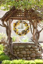 Epingle Par Maya Rose Sur Vieux Puits Creation Jardin Idees Jardin Idee Deco Jardin