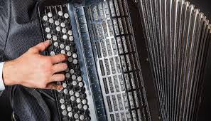 Grupo 2000 consultores estratégicos, s.l. Escucha Con La Falta Que Me Haces De Reik Al Estilo Grupo Firme Iheartradio