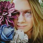 Audrey Borden's Instagram, Twitter & Facebook