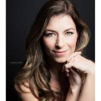 Amy Schooler's Instagram, Twitter & Facebook