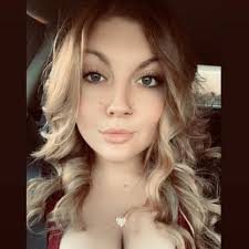 What horse is suitable for a quiet-minded and safe trail riding partner in  QC?