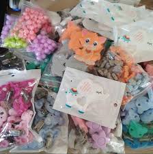 Des moules en silicone à fabriquer à la maison ! Chewbidou Creation D Attache Tetine Personnalisee En Silicone