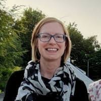 Jane Batty's Instagram, Twitter & Facebook