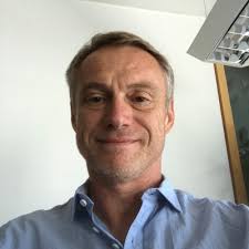 Podpořte naši práci a hlasujte v soutěži Dřevěná stavba roku pro srub,  který jsme stavěli v Bedřichově.