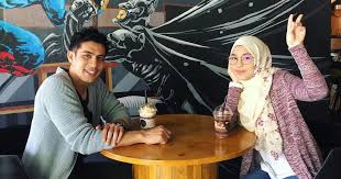 Check spelling or type a new query. Senarai Pelakon Dan Sinopsis Drama Biar Aku Jadi Penunggu Oh Hiburan