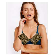 Bra sizes 36a, 34b, 32c, 30d, 28e = about 0.7 pound per breast. How Much Do Your Breasts Really Weigh