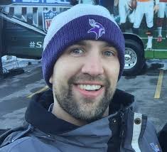 Jason Dreyer's Instagram, Twitter & Facebook