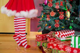 Kedamaian dan kehangatan natal dalam kesederhanaan desain interior. Natal Telah Tiba Yuk Ucapkan Selamat Natal Yang Menyentuh Cocok Untuk Status Di Medsos Portal Sulut