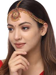 Buy Yellow Chimes Gold-Toned Green Kundan Layered Temple Bridal Traditional  Matha Patti Online at Best Price