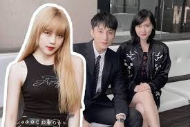 Hải tú trở thành người con gái việt duy nhất được sếp nhấn nút theo dõi. 5rt6xgye0t3aym