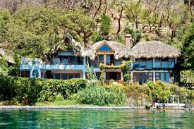 Bohemian Villa Expansive Gardens Volcano Views Houses For Rent In San Marcos La Laguna Renting A House San Marco House Styles