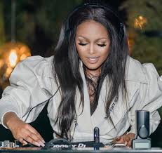 Both bonang and aka denied the cheating claims and threatened to sue. Lerato Kganyago Opens Up About Feuding Between Female Djs