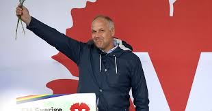 Linkspartei) ist eine im schwedischen reichstag vertretene politische partei, die sozialistische positionen vertritt. Skattemiljoner Gar Till Extremister Daniel Schatz Svd