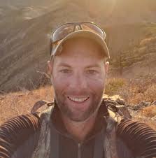 Kenetrek Mountain Extreme or Crispi Guide GTX boots and why?