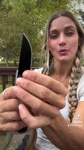 During Blade Show 2022, Grace Horne took home “Best Miniature” for these  teeny tiny scissors that are fully functioning! She made them with  watchmaker tools underneath a microscope. See all of this