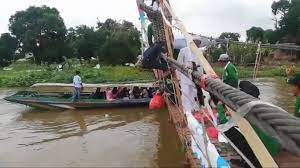 Jul 05, 2021 · mahallul qiyam menyentuh hati milad majlis sh. Ini Jalur Sungai Bebas Macet Menuju Haul Ke 15 Abah Guru Sekumpul Kantor Berita Kalimantan