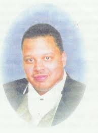 Darren Mayfield's Instagram, Twitter & Facebook