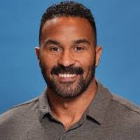 Derrick Mcneil's Instagram, Twitter & Facebook