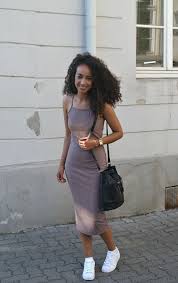 Outfit Midi Bodycon Dress With White Sneakers Lookbook Outfitoftheday Pretty City Body Con Dress Outfit Bodycon Outfits Dress And Sneakers Outfit